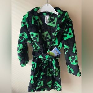 Boys Minecraft house coat size 3t